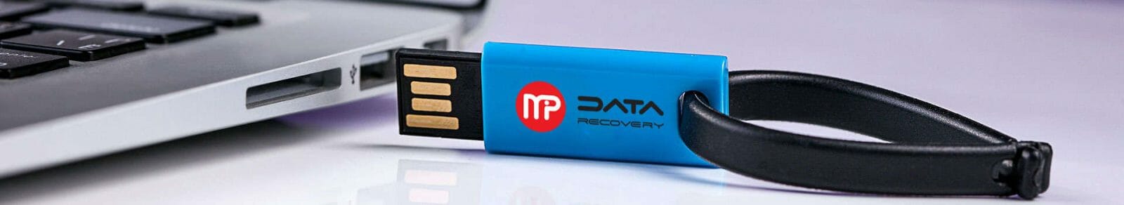 foto z pendrive na ktorym jest logo MIP