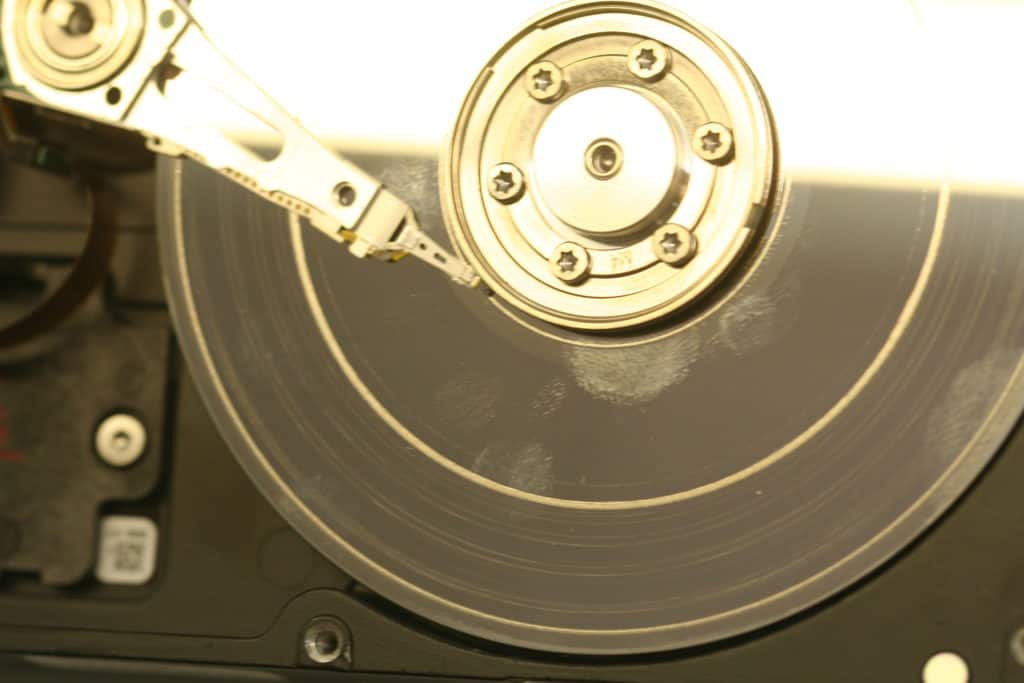 odzyskiwanie danych z dysku po uszkodzeniu mechanicznym