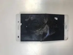 Odzyskiwanie danych ze złamanego telefonu